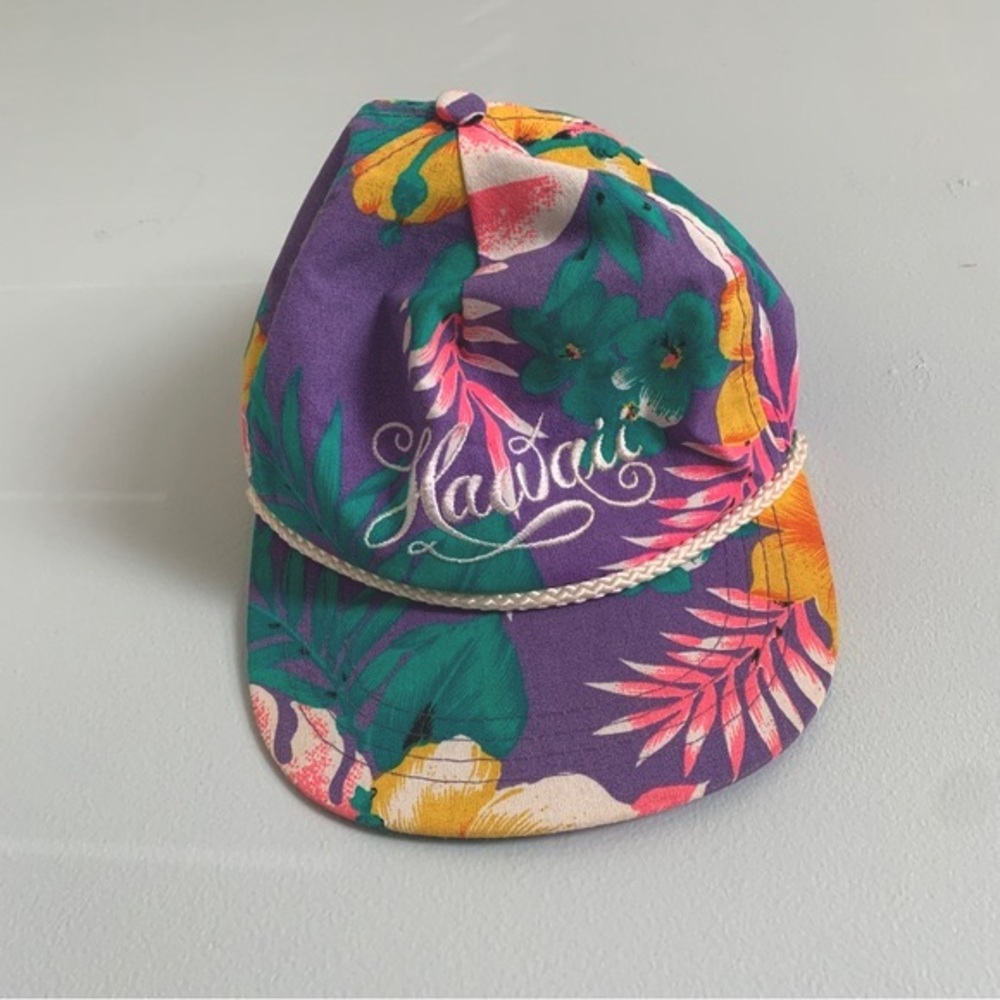 🌺 Rare Vintage Hawaiian Print Trucker Hat, Hawaii Script Ball Cap, Rope Detail